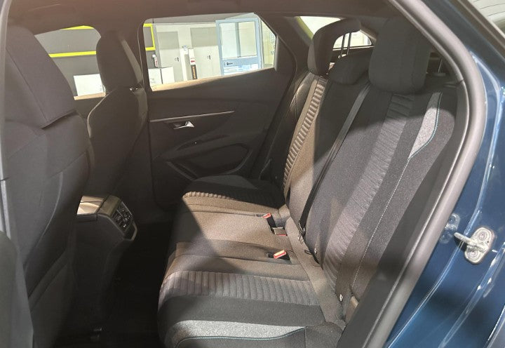 Peugeot 3008 1.2 puretech t Active Pack s&s 130cv Manual 64568 km,