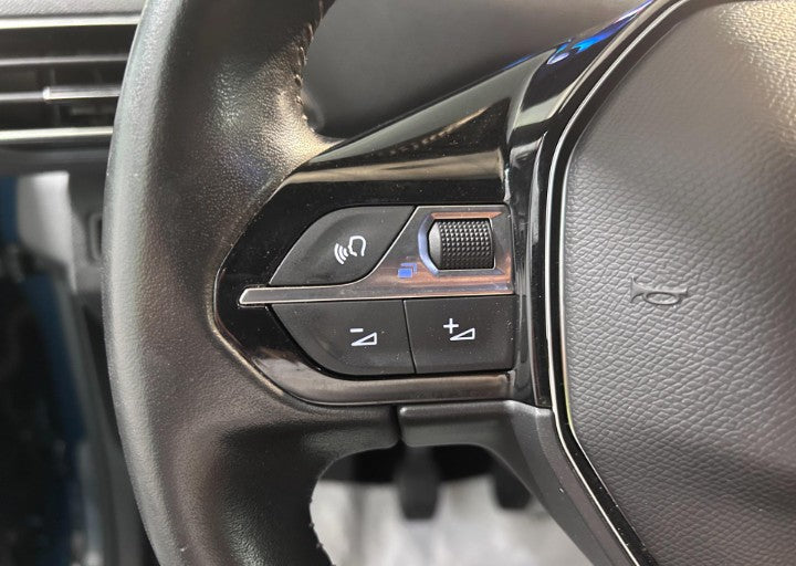 Peugeot 3008 1.2 puretech t Active Pack s&s 130cv Manual 64568 km,