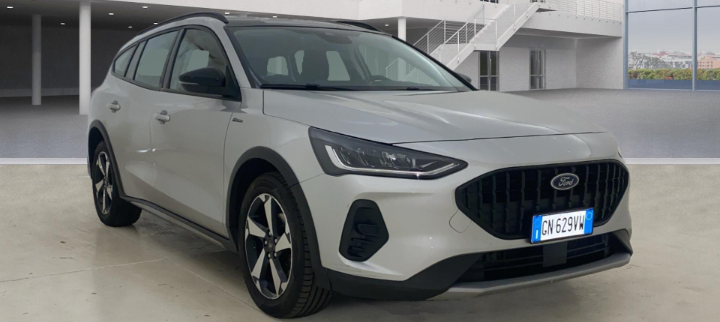 Ford Focus Active SW 1.0 ecoboost h Design 125cv Manual Hybrid
70001 km,