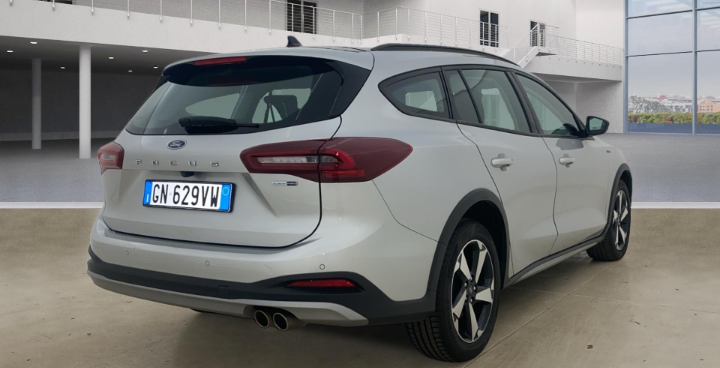 Ford Focus Active SW 1.0 ecoboost h Design 125cv Manual Hybrid
70001 km,