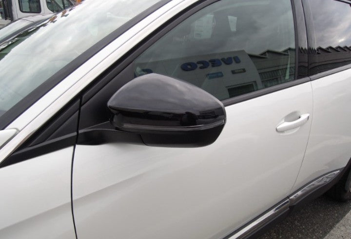 ❌ riservata Cardillo❌. Peugeot 3008 1.5 bluehdi Allure s&s 130cv eat8 Automatic Diesel
112070 km,