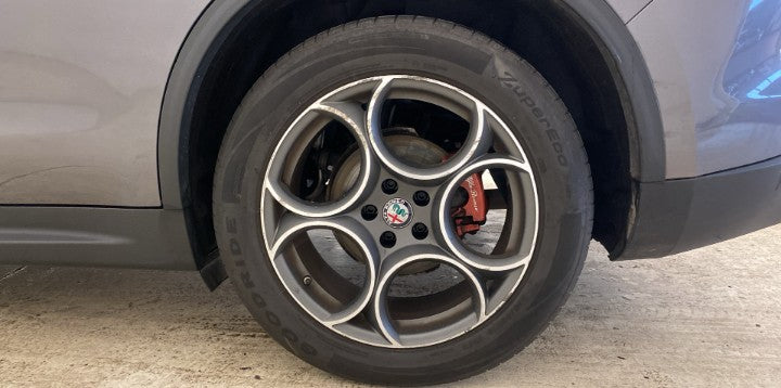 Alfa romeo Stelvio 2.2 t Executive Q4 210cv auto Automatic Diesel
(210PS), Diesel, , 129529 km,