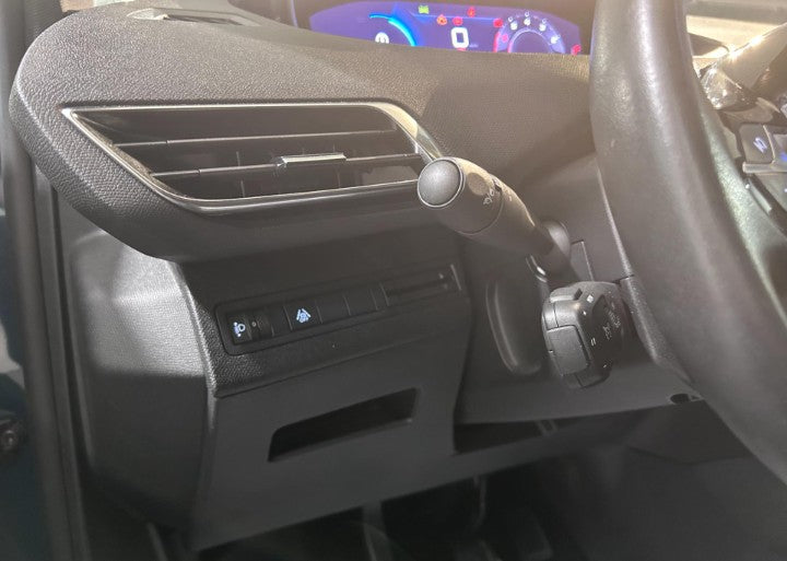 Peugeot 3008 1.2 puretech t Active Pack s&s 130cv Manual 64568 km,