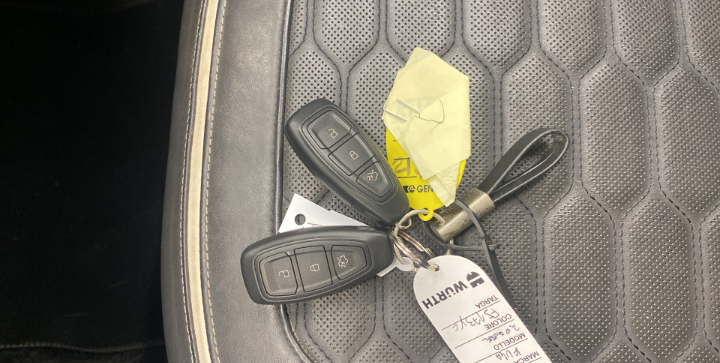 Ford Kuga 2.0 tdci Vignale s&s awd 180cv powershift Sequential 125773 km,