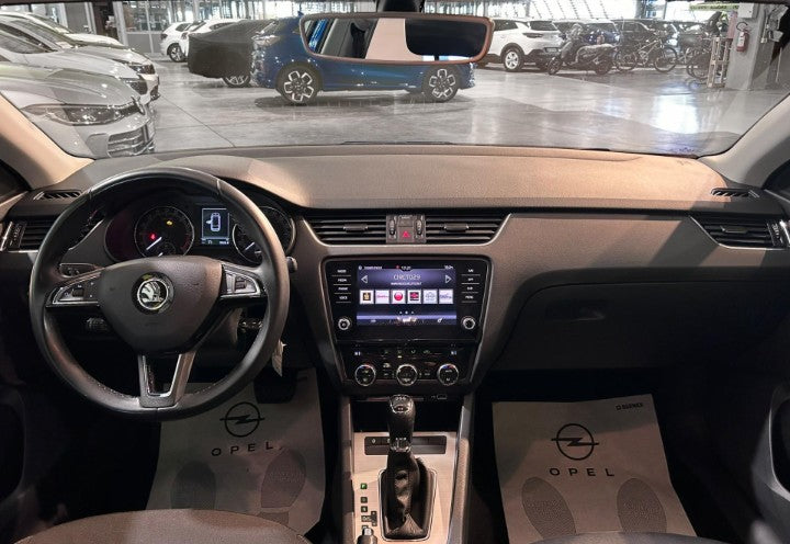 Skoda Octavia Wagon 1.6 tdi Style 115cv dsg Sequential Diesel
148734 km,