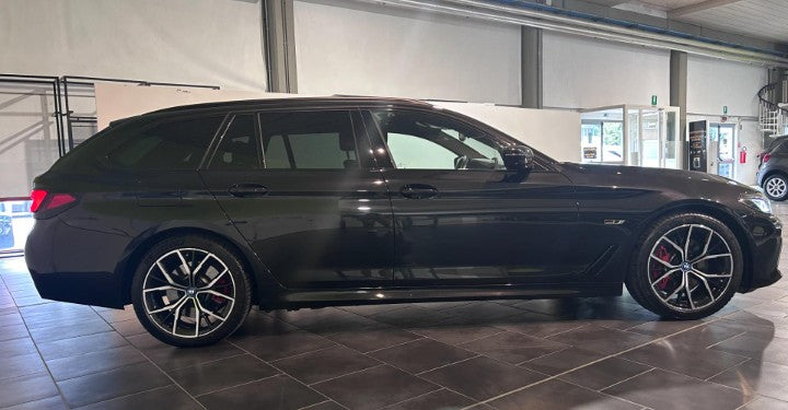 Bmw 530e Touring Luxury auto Sequential PHEV Petrol. 184cv