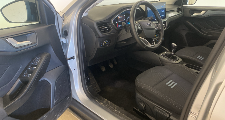 Ford Focus Active SW 1.0 ecoboost h Design 125cv Manual Hybrid
70001 km,