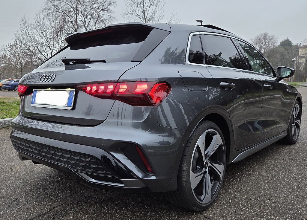 Audi A3 Sportback 35 2.0 tdi S line Edition s-tronic Sequential Diesel
(150cv),  80596 km,