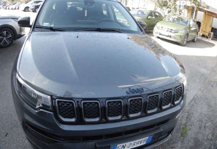 Jeep Compass 1.3 turbo t4 phev S 4xe auto Automatic PHEV Petrol
(180cv), 84296 km,