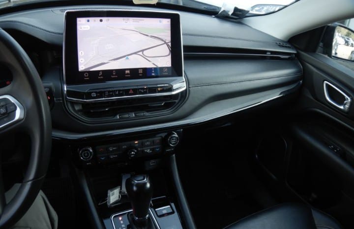 Jeep Compass 1.3 turbo t4 phev S 4xe auto Automatic PHEV Petrol
(180cv), 84296 km,