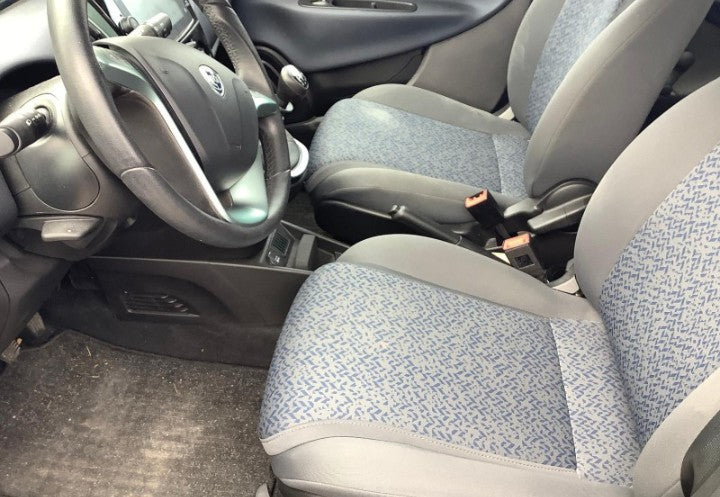 Lancia Ypsilon 1.0 firefly hybrid Gold s&s 70cv Manual Hybrid
70PS), Hybrid, , 19533 km,