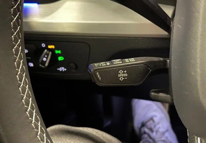 Audi A3 Sportback 35 2.0 tdi S line Edition s-tronic Sequential Diesel
(150cv),  80596 km,