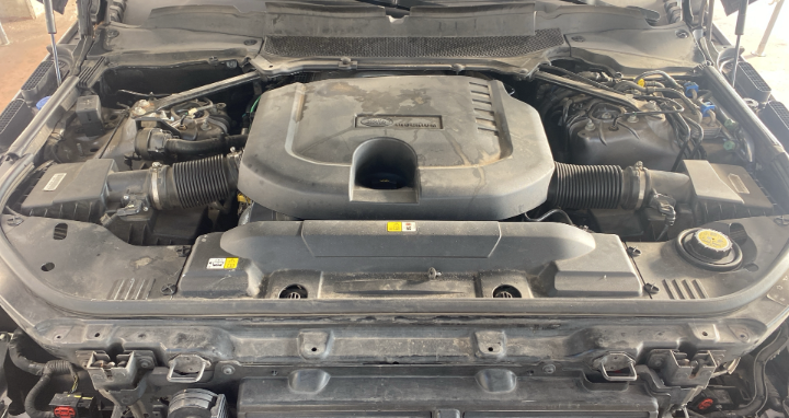 Land rover Range Rover Sport 3.0d i6 mhev HSE Dynamic 249cv a Sequential Hybrid
 126643 km,