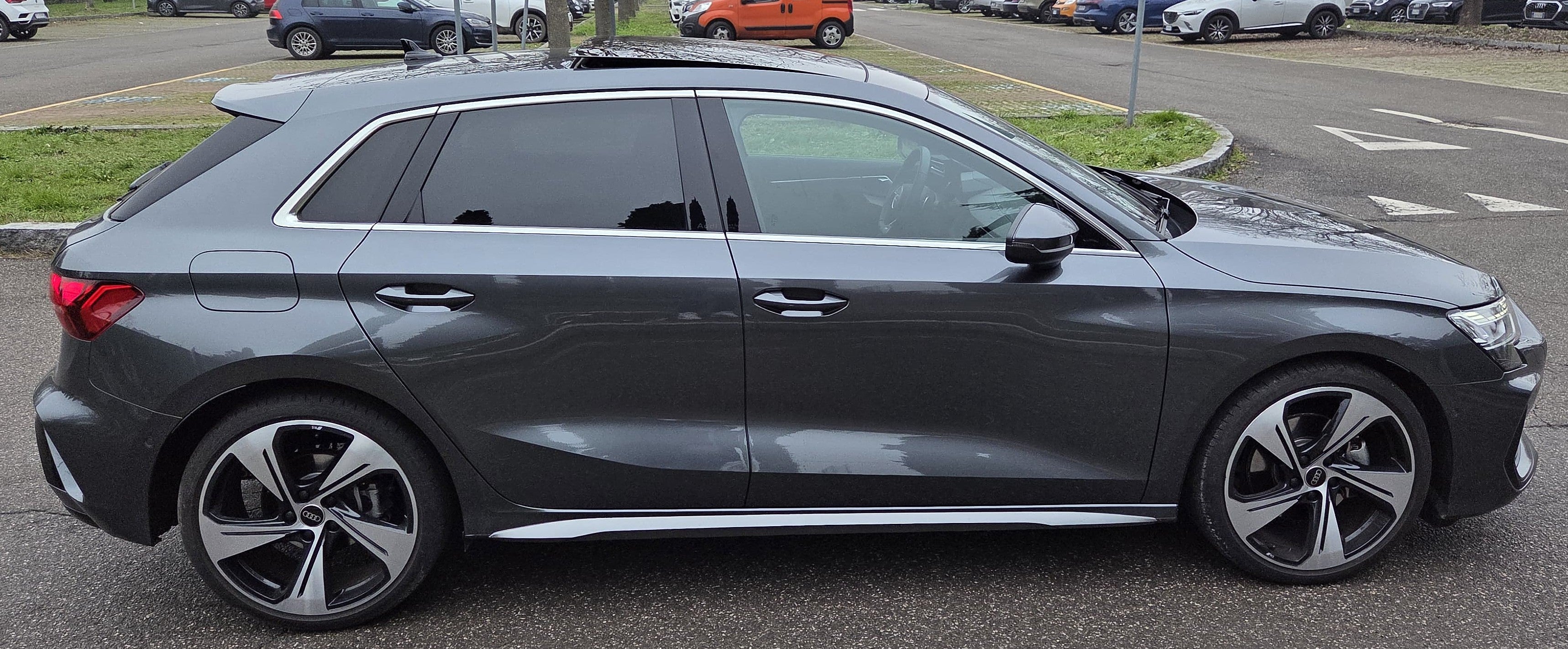 Audi A3 Sportback 35 2.0 tdi S line Edition s-tronic Sequential Diesel
(150cv),  80596 km,