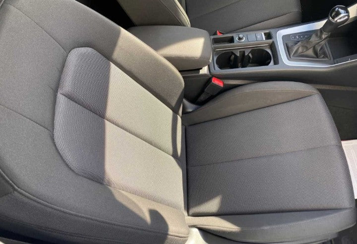 Audi Q3 35 TDI S tronic Business Advanced Sequential Diesel
km 49500.    12 / 2020.     150cv