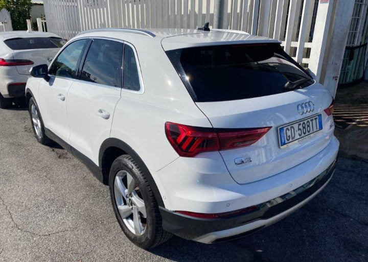 Audi Q3 35 TDI S tronic Business Advanced Sequential Diesel
km 49500.    12 / 2020.     150cv