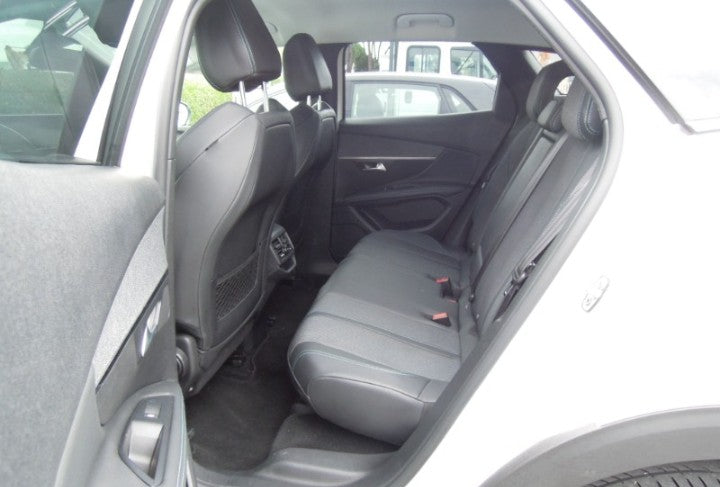 ❌ riservata Cardillo❌.     Peugeot 3008 1.5 bluehdi Allure s&s 130cv eat8 Automatic Diesel
 112070 km,