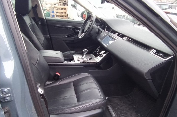 Land rover Range Rover Evoque 2.0d i4 mhev S awd 204cv auto Sequential Hybrid
(204PS), Hybrid, Sequential, 106109 km, 09/12/2021