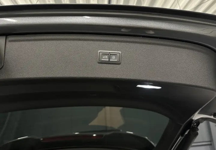 Audi A3 Sportback 35 2.0 tdi S line Edition s-tronic Sequential Diesel
(150cv),  80596 km,