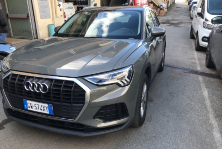 Audi Q3 35 2.0 tdi Business s-tronic Sequential Diesel.       Anno 11/2022 km100705