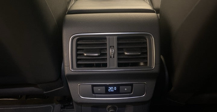 Audi Q5 40 2.0 tdi Business Sport quattro 190cv s-troni  Garanzia 12 mesi.✅ Chilometraggio certificati ✅ Fatturabile iva esposta ✅Consegna in tutta Italia.Motore e cambio in ottime condizioni,Clima automatico, cruiser control, rimessa in carreggiata,anti