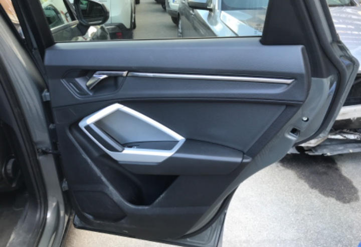 Audi Q3 35 2.0 tdi Business s-tronic Sequential Diesel.       Anno 11/2022 km100705