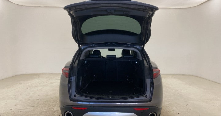 Alfa romeo Stelvio 2.2 t Executive Q4 210cv auto Automatic Diesel
(210PS), Diesel, , 129529 km,