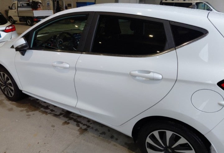 Ford Fiesta 5p 1.1 Titanium 75cv Manual benzina 
(75PS), Petrol, , 35000 km,