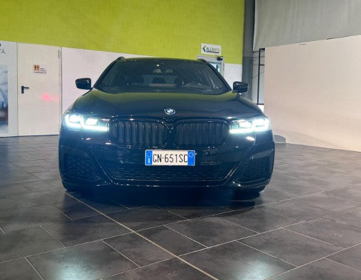 Bmw 530e Touring Luxury auto Sequential PHEV Petrol.             184cv