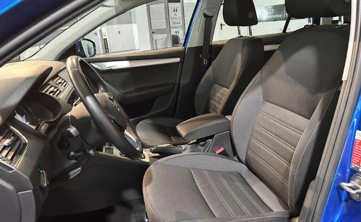 Skoda Octavia Wagon 1.6 tdi Style 115cv dsg Sequential Diesel
 148734 km,