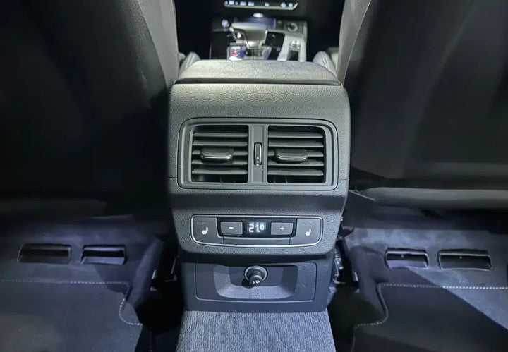 Audi A3 Sportback 35 2.0 tdi S line Edition s-tronic Sequential Diesel
(150cv),  80596 km,