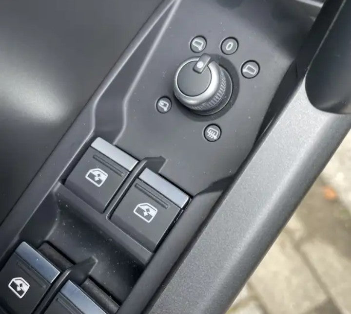 ❌venduta❌Audi Q3 Sportback 45 1.4 tfsi e S line edition s-tronic Sequential PHEV Petrol
(150PS), PHEV Petrol, , 77041 km,