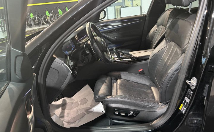 Bmw 530e Touring Luxury auto Sequential PHEV Petrol.             184cv