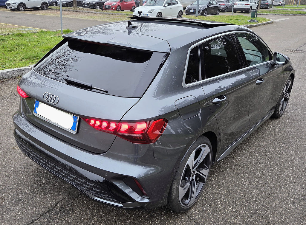 Audi A3 Sportback 35 2.0 tdi S line Edition s-tronic Sequential Diesel
(150cv),  80596 km,