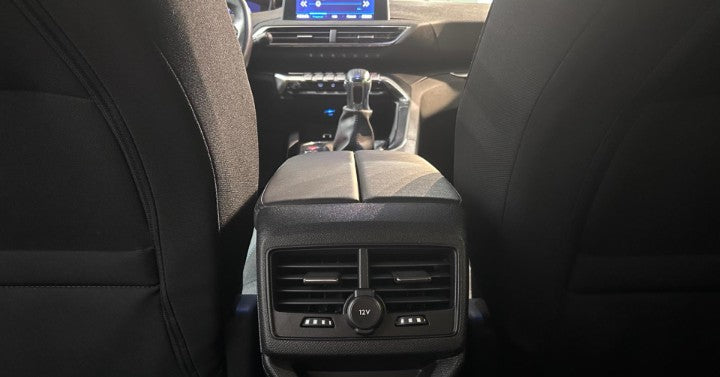 Peugeot 3008 1.2 puretech t Active Pack s&s 130cv Manual  64568 km,